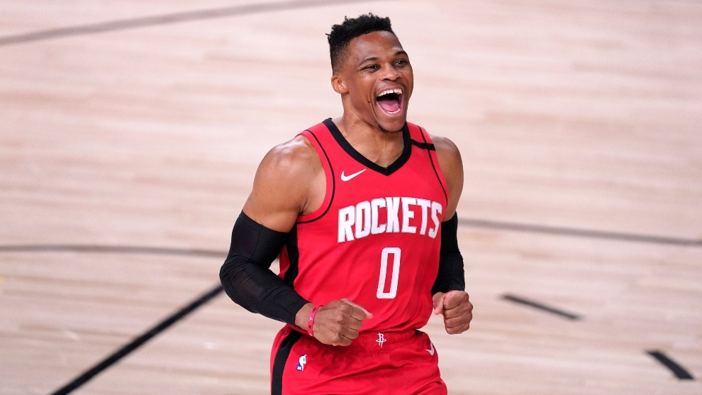 Russell Westbrook arrives at the Washington Wizards and John Wall will go to the Houston Rockets