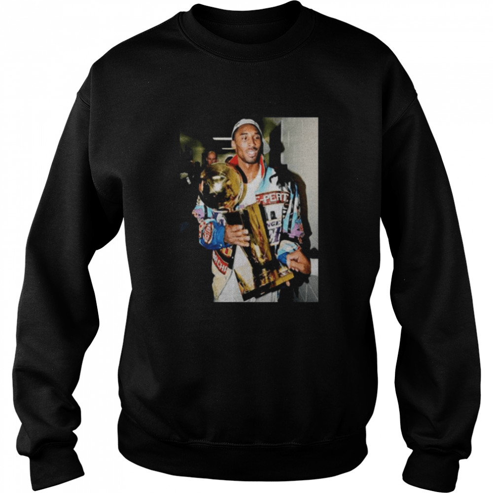 Vintage Kobe Bryant After Winning Title  Unisex Sweatshirt