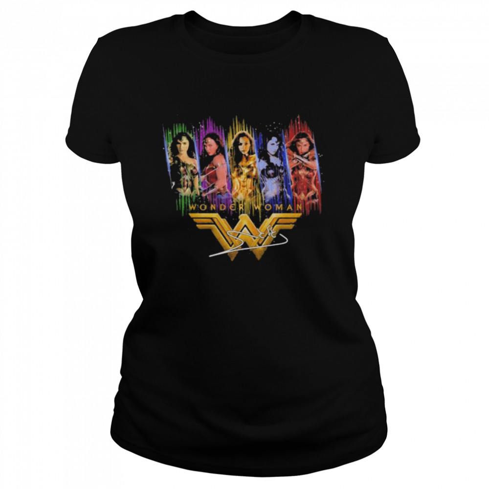 Wonder Woman Movies Signature  Classic Women's T-shirt