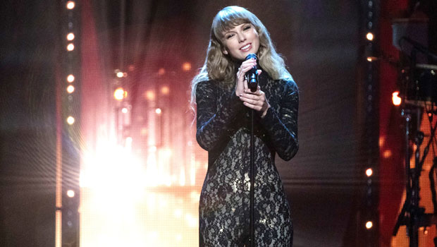 Taylor Swift Is Gorgeous In Black CatsuitFor Carole King’s Rock & Roll Hall Of FameTribute