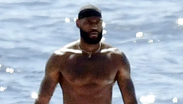 LeBron James Shows Off His Abs In A Tiny Swimsuit While Vacationing In Maldives