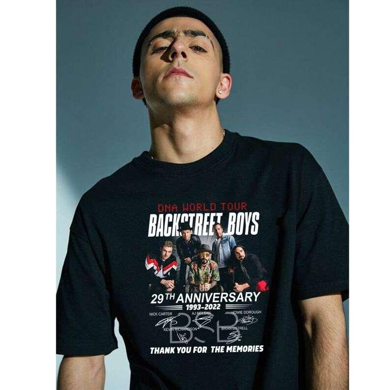 Backstreet Boys DNA World Tour 2022 Signatures T-Shirt