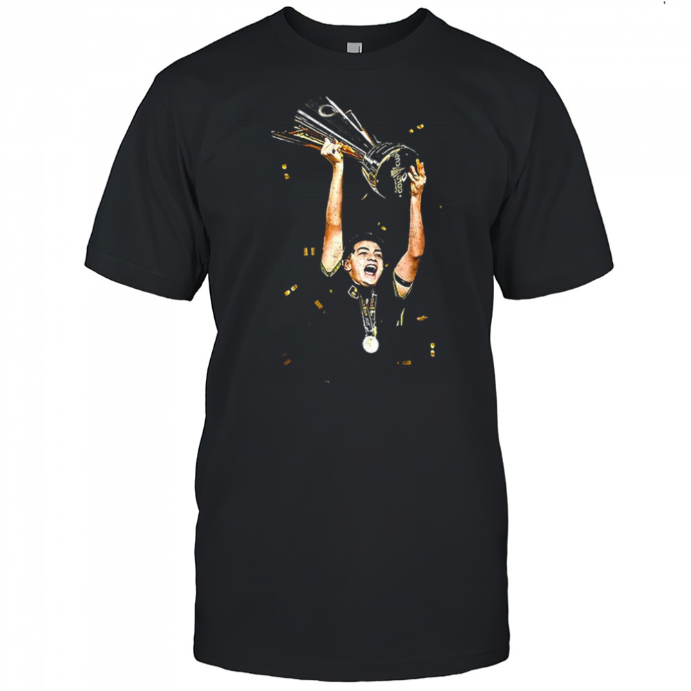 Gilberto Mora holding Trophy Concacaf Gold Cup Mexico 2025 Champions shirt
