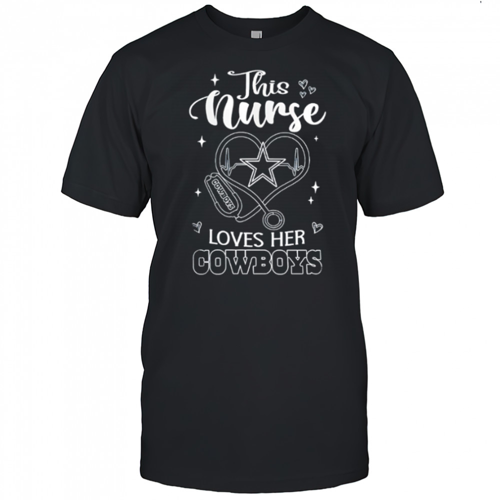 This nurse love her Dallas Cowboys shirt