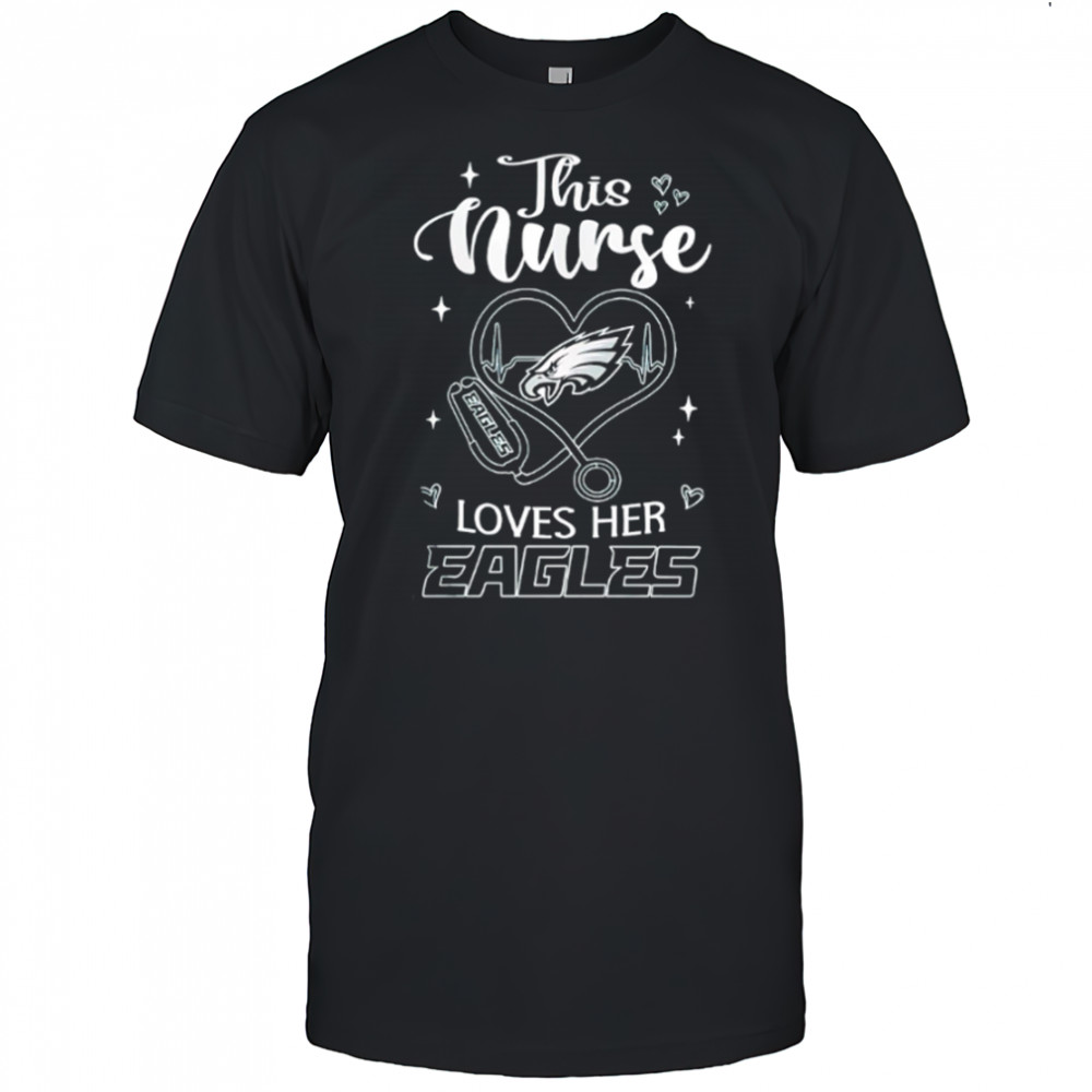 This nurse love her Philadelphia Eagles shirt