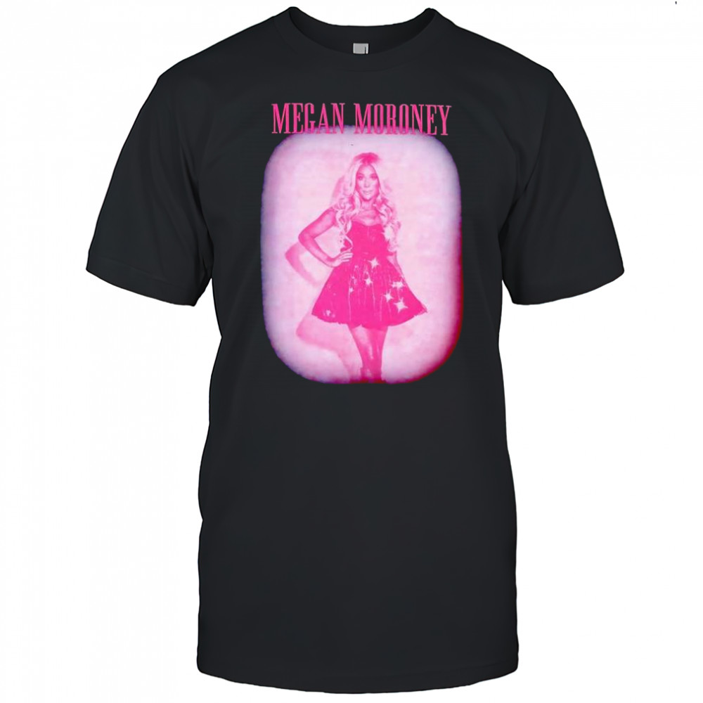Megan Moroney pink shirt