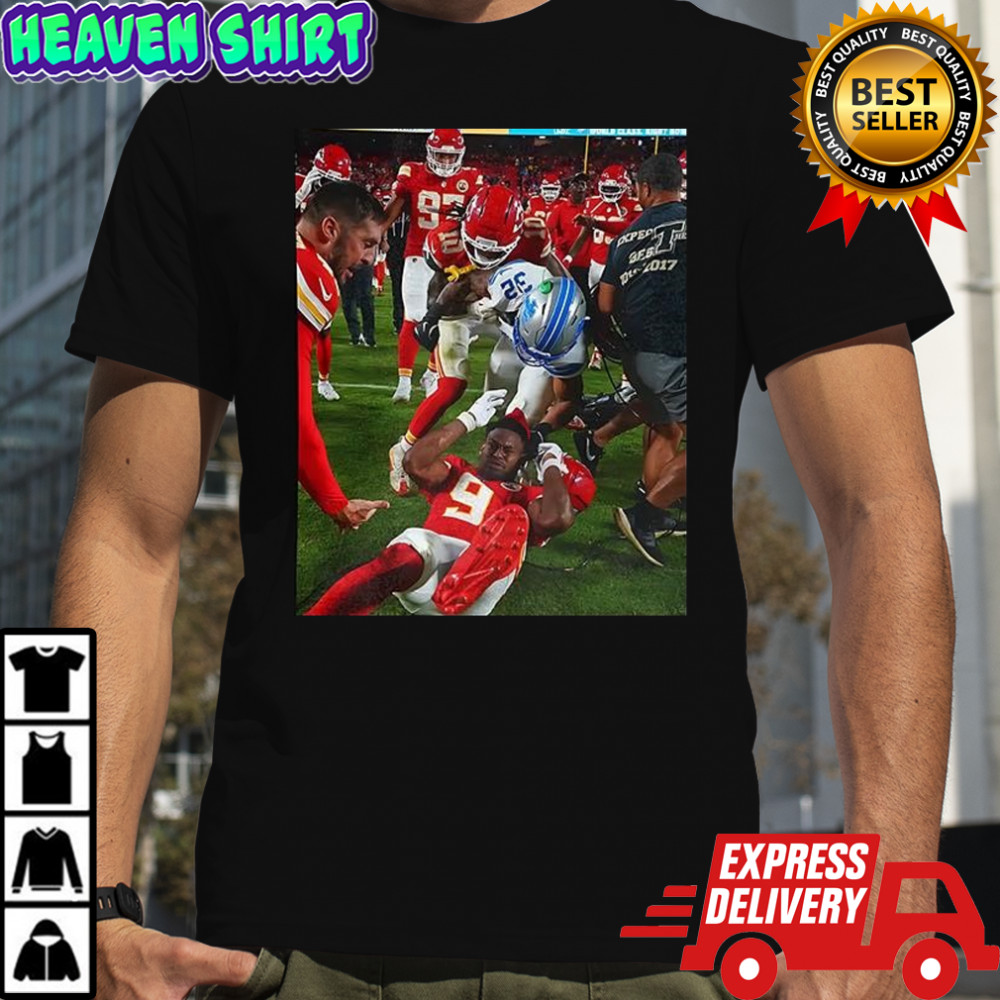 Brian Branch Slaps JuJu Smith-Schuster shirt