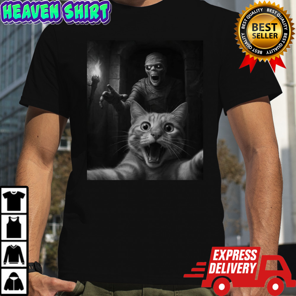 Cat Selfie with a Mummy T-Shirt