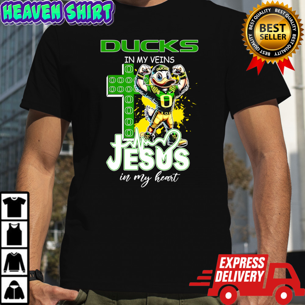Ducks in my veins jesus in my heart mascot T-Shirt