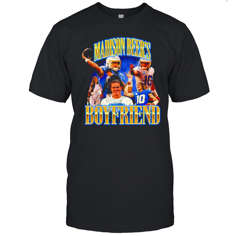 Madison Beer’s Boy friend graphic vintage shirt