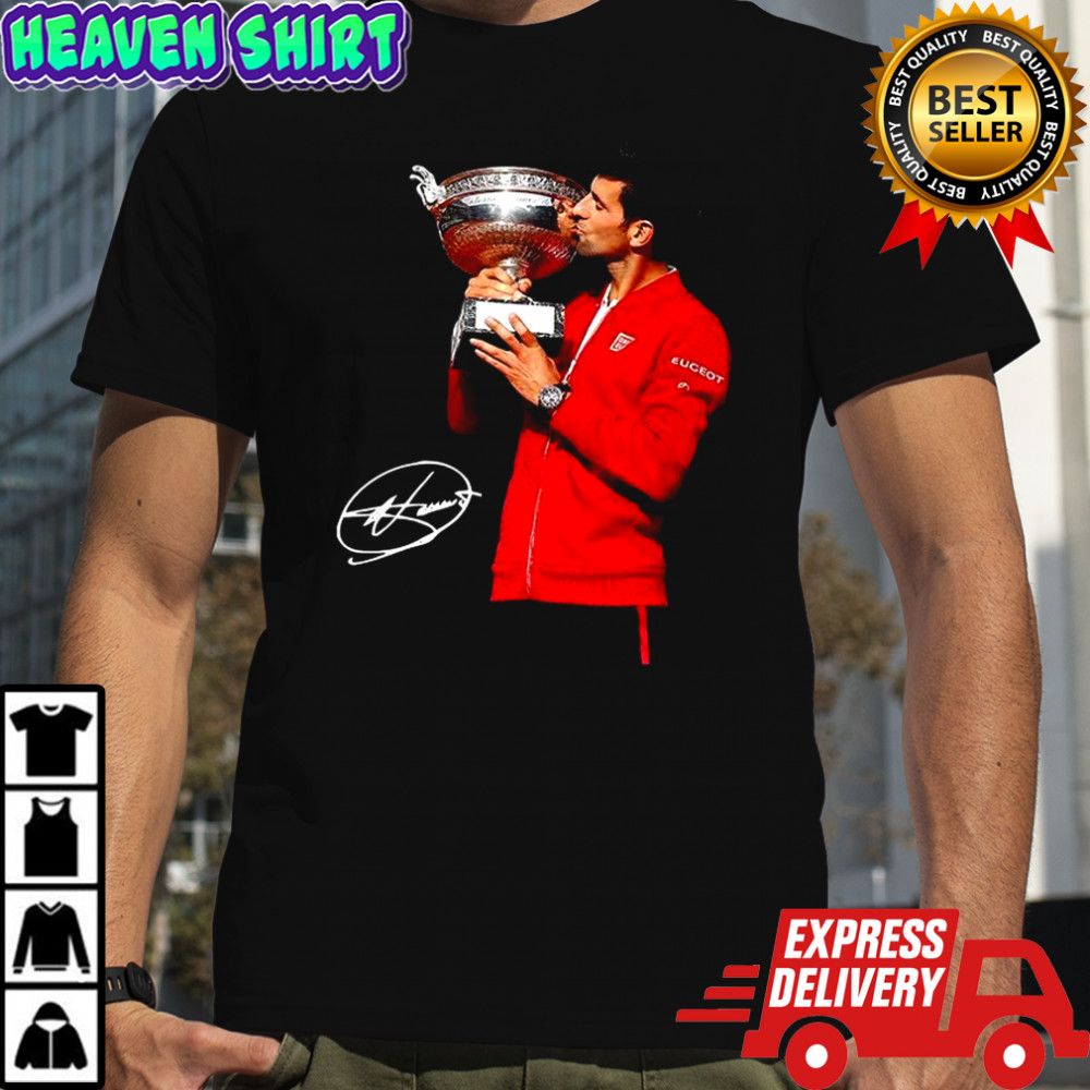 Novak Djokovic French Open tennis kiss trophy signature shirt