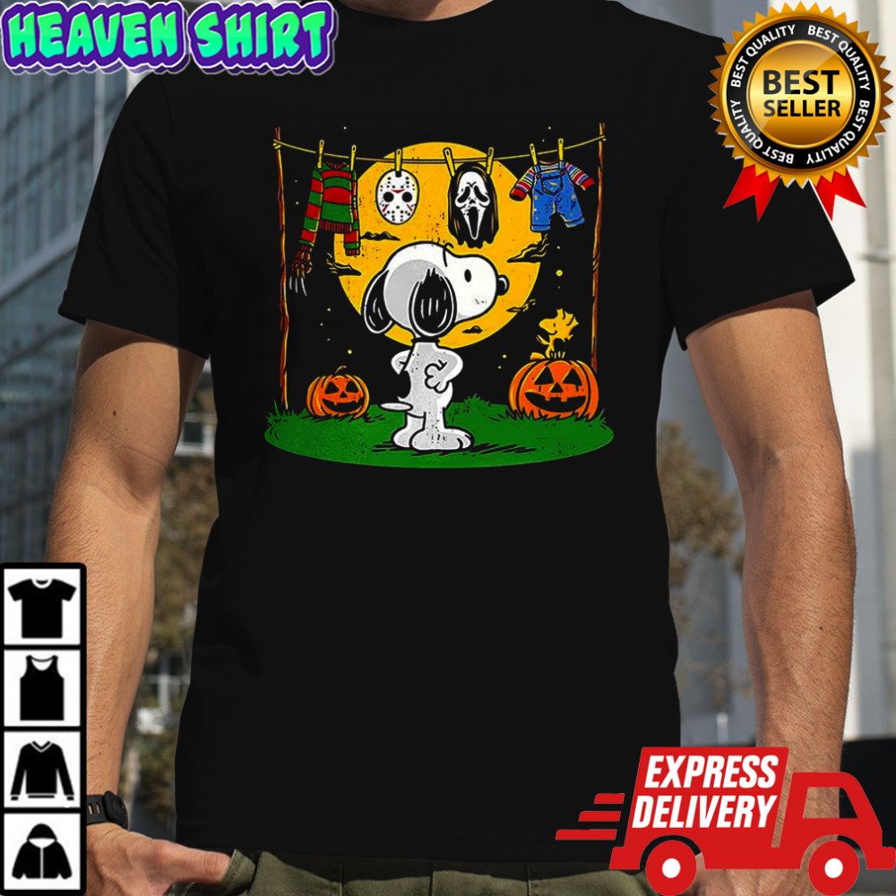 Snoopy hangs out the killer’s clothes Halloween Costume shirt