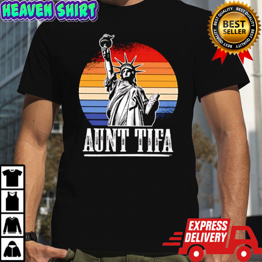 Statue of Liberty Aunt Tifa vintage graphic shirt