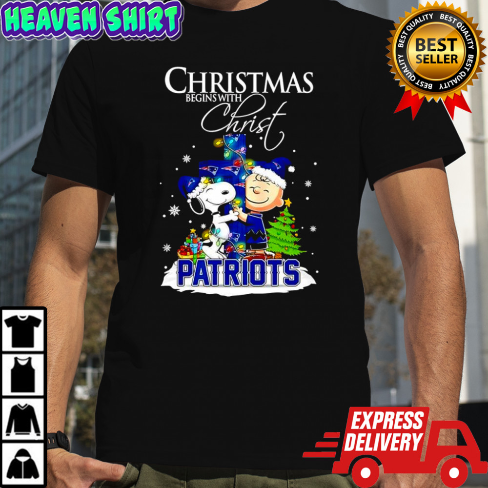 Christmas begins with Christ New England Patriots x Snoopy and Charlie Brown shirt
