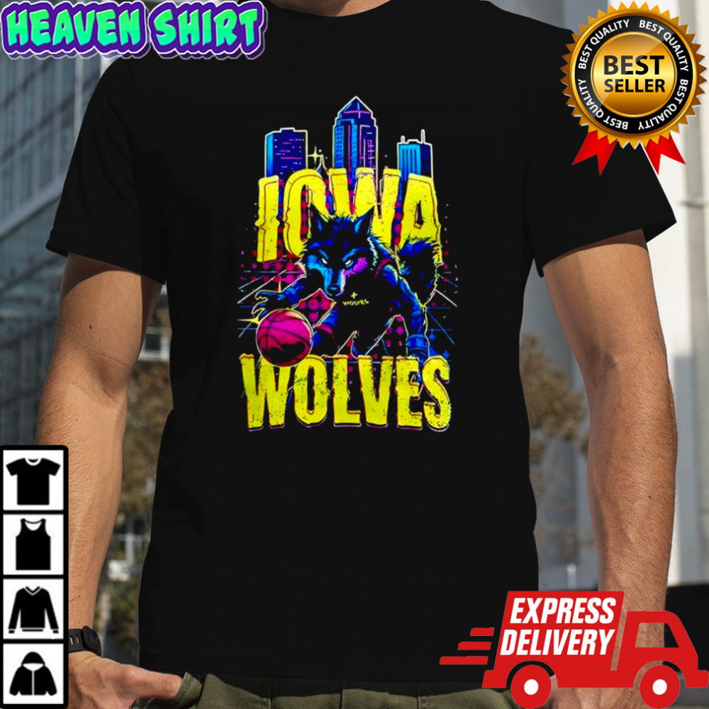 Iowa Wolves wolf graphic shirt