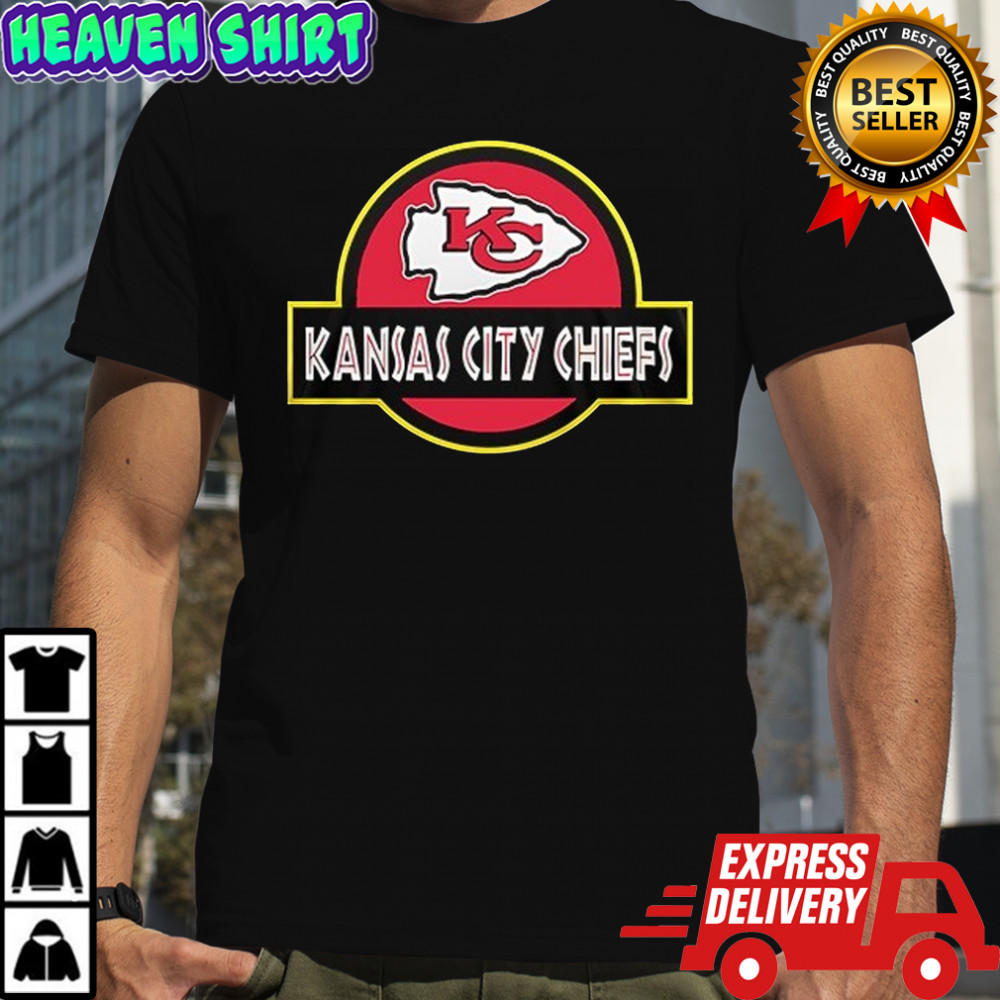 Kansas City Chiefs x Jurassic Park life finds a way shirt